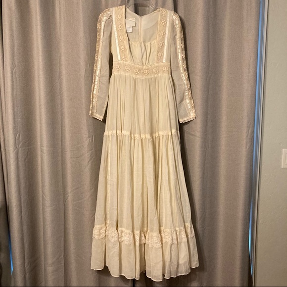 Gunne Sax | Dresses | Vintage Gunne Sax Ivory Maxi W Lace Long Sleeves ...